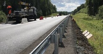 Установка дорожного и мостового барьерного ограждения на трассе Р240 Уфа-Оренбург